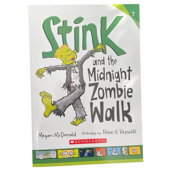 Scholastic Other - Scholastic Green and Gray Stink Zombie Walk Book Cover